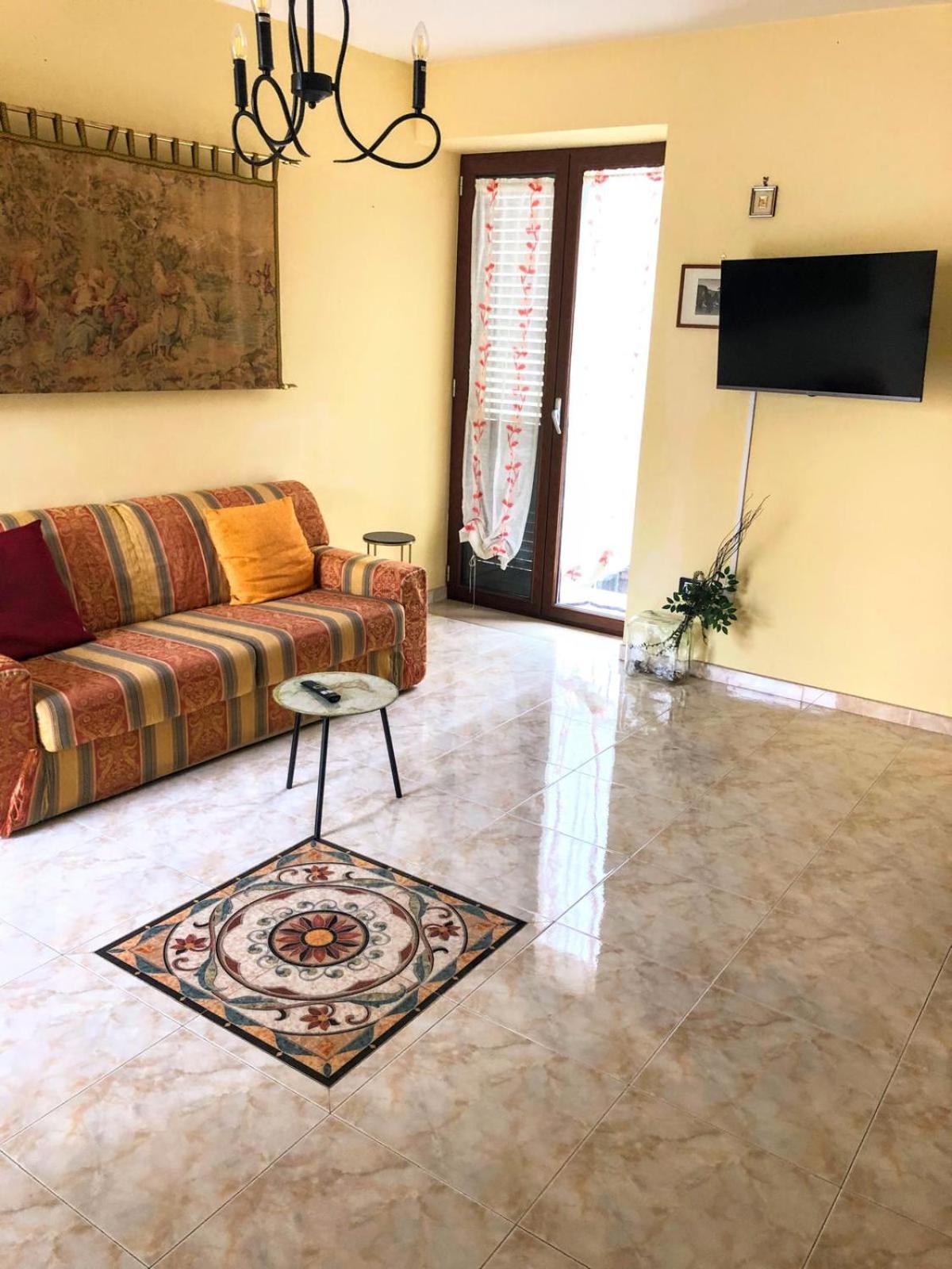 Di Padre In Figlio Bed & Breakfast Caserta Exterior photo